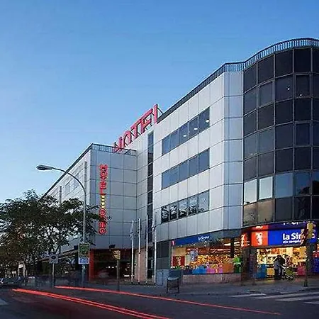 Domo מלון 4*